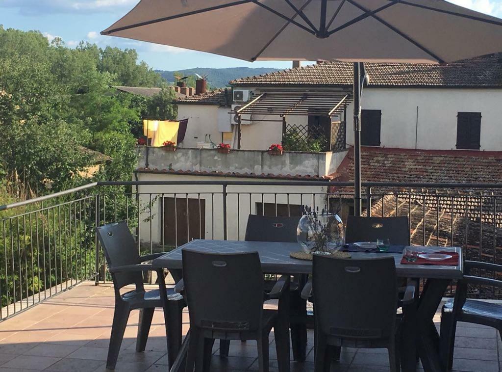 Apartamento Il Giuggiolo Montalcino Exterior foto
